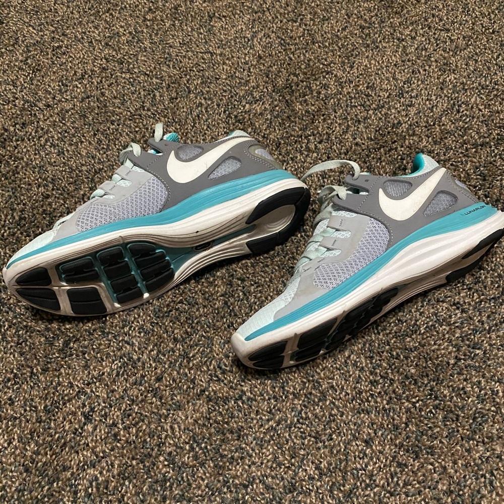Nike Lunarflash+ gym shoes